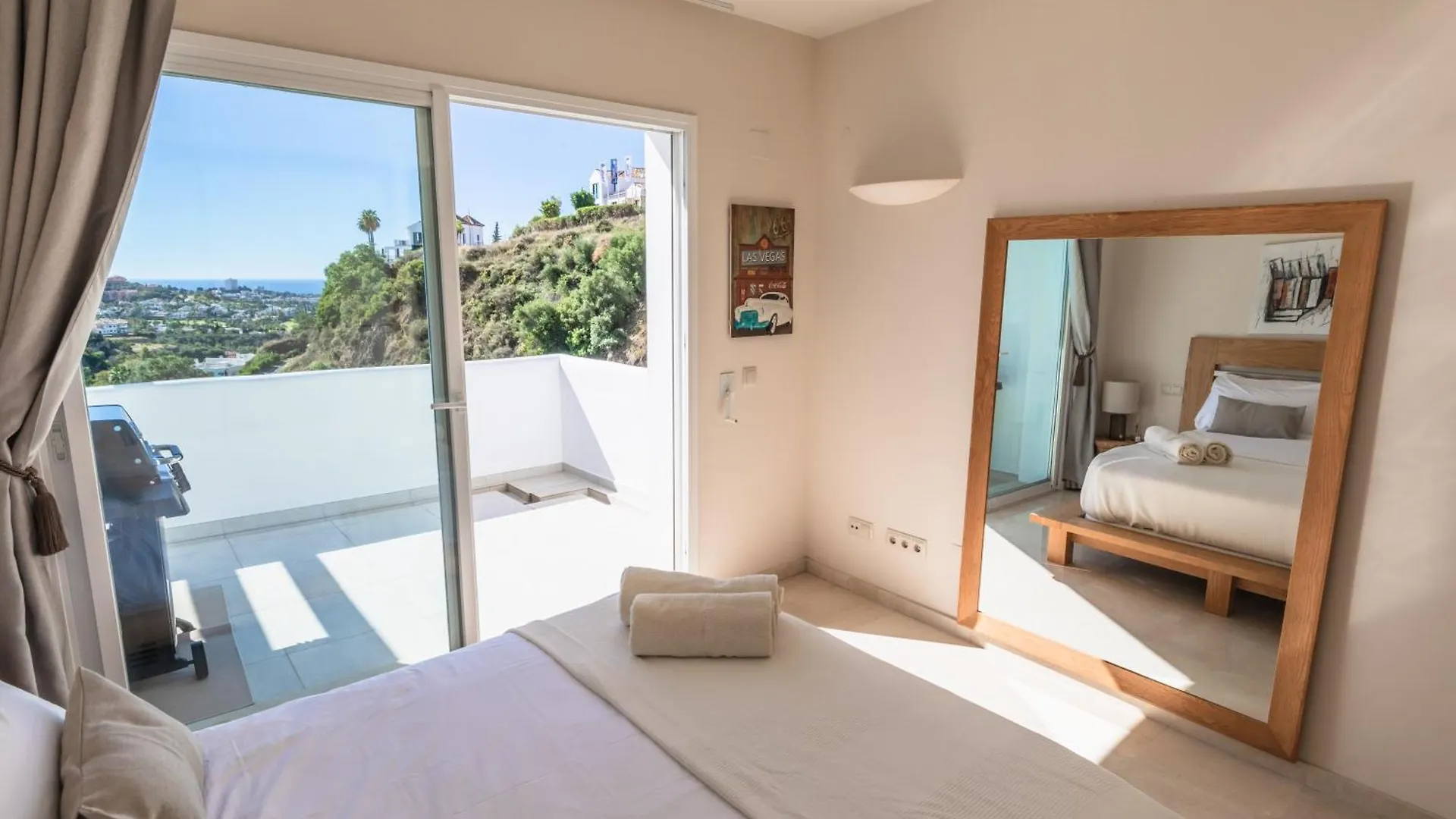 Beautiful Apartment Amazing Views And Pool Malaga Spain